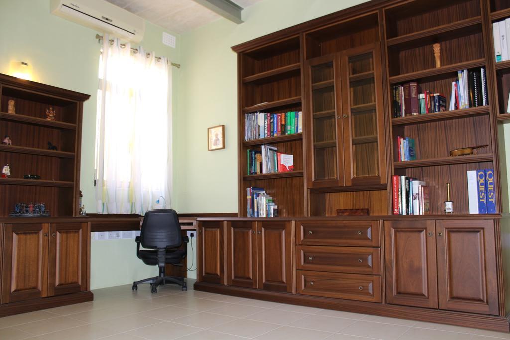 South Village Townhouse Zabbar